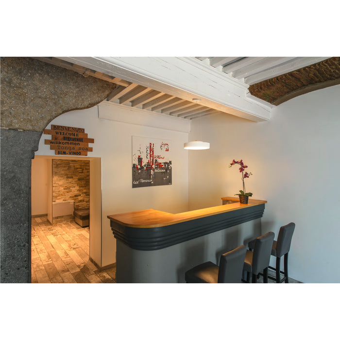 Ambient picture of SLV MEDO® PRO 40, wall- and ceiling-mounted light, round, 3000/4000K, 19W, DALI, Touch, 80°, UGR<19, white