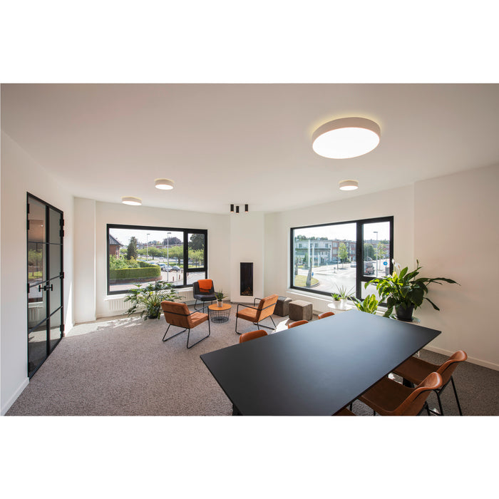 Ambient picture of SLV MEDO® PRO 30, wall- and ceiling-mounted light, round, 3000/4000K, 10W, trailing-edge phase, 70°, UGR<19, white