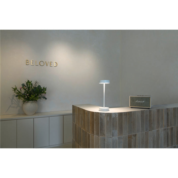 Ambient picture of SLV VINOLINA, table lamp, battery, IP54, 2700/3000K, TOUCH, white