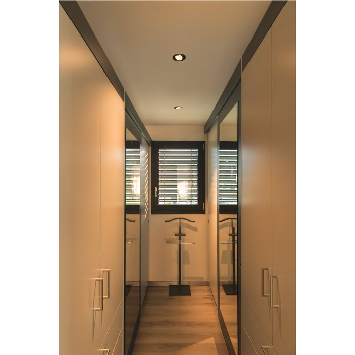 Similar figure of SLV Aluminium NEW TRIA® 68, recessed ceiling light, 1800-3000K, 38°, IP 20, round, black