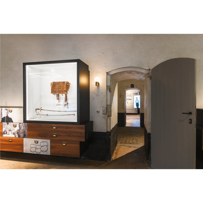 Ambient picture of SLV VARYT, wall-mounted light, round, 1x max. 6W E14, copper