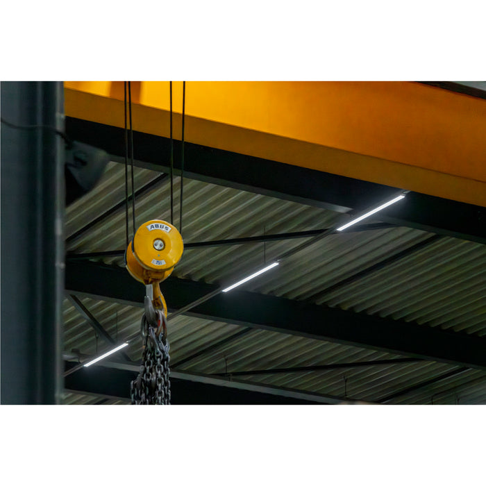 SLV 1009188 RETRO, LT 1500 117 835/840/850 MB ML WH Light carrier 1500mm (MD20)